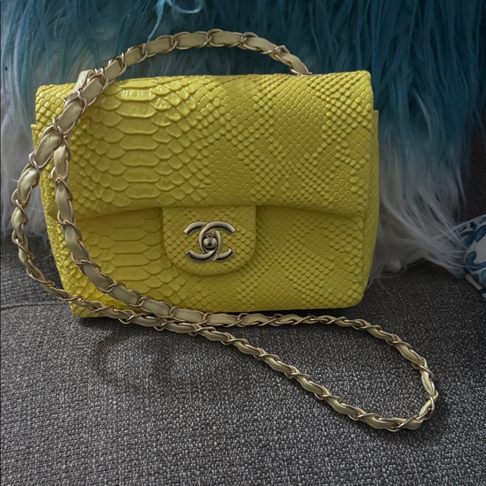 Yellow Python Leather Shoulder Bag - Picture 2 of 5